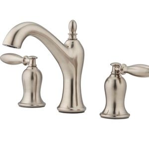 NIB Arlington 2-Handle 8" Widespread Bathroom Faucet